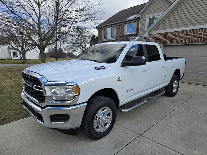 Crew Carwash Picture 4