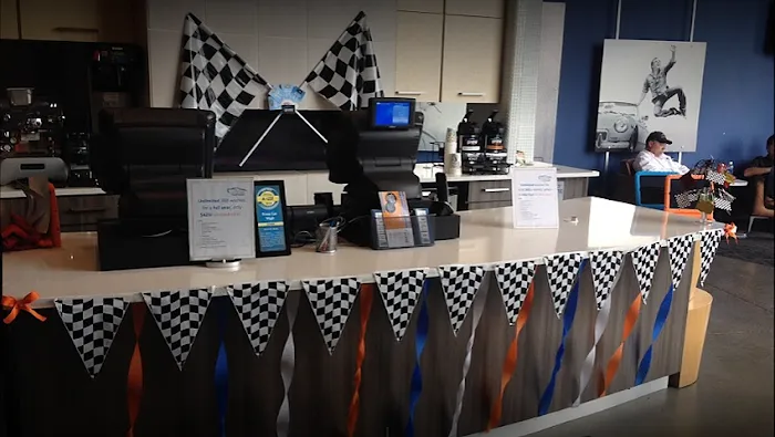 Prime Car Wash Picture 7