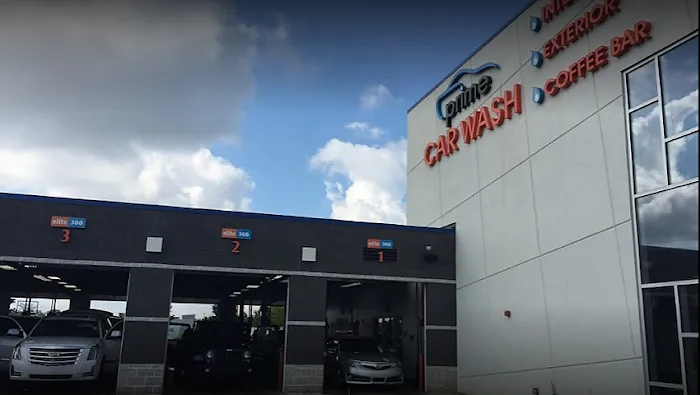 Prime Car Wash Picture 2