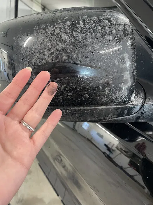 Touch Me Not Car Wash Picture 6