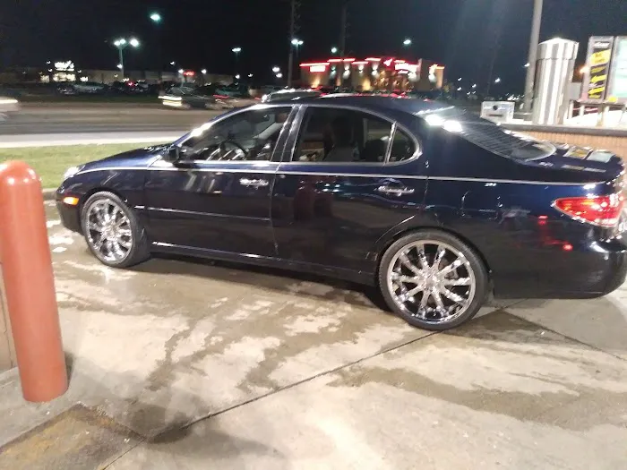 Crew Carwash Picture 1