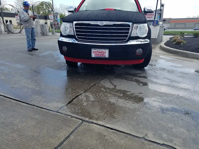 Crew Carwash Picture 9