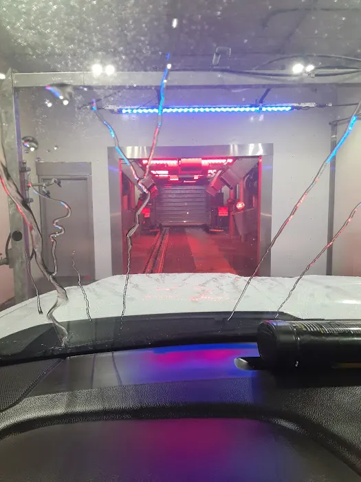 Crew Carwash Picture 6