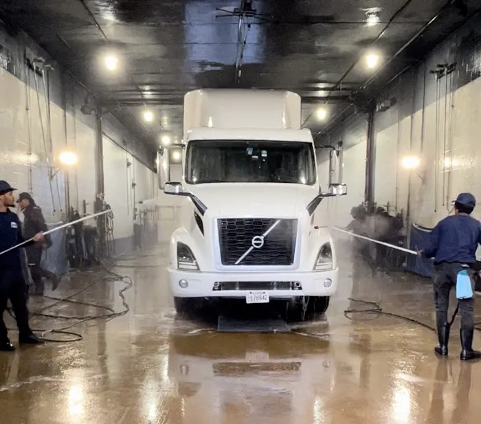 Blue Beacon Truck Wash of West Memphis, AR Picture 3