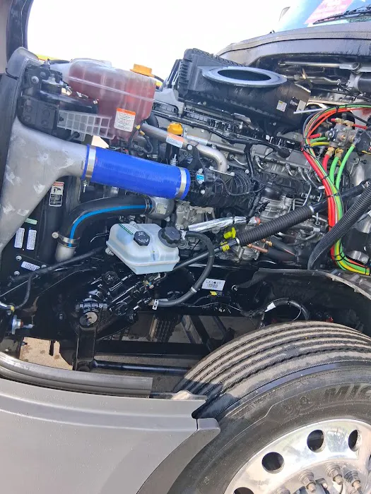 Truck Wash at Love's Travel Stops Picture 8