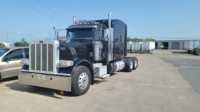 Crossroads Truck Wash Picture 3