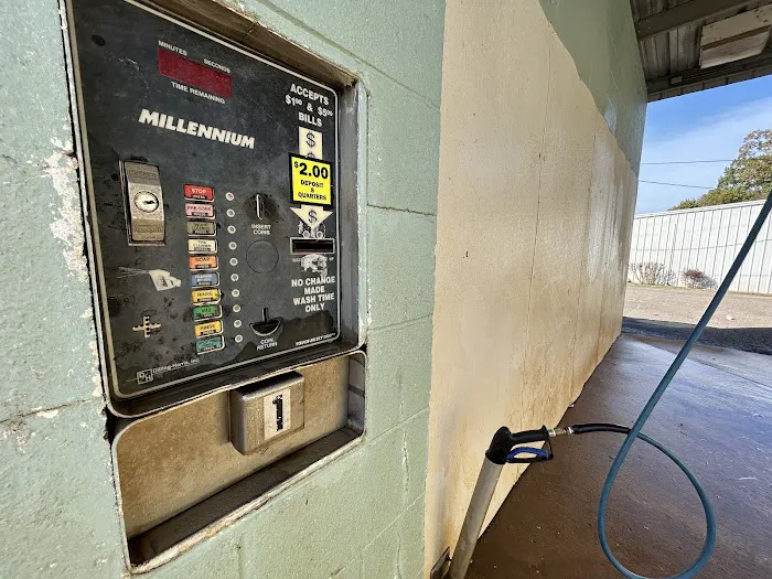 Mr. Bubbles Car Wash Picture 3