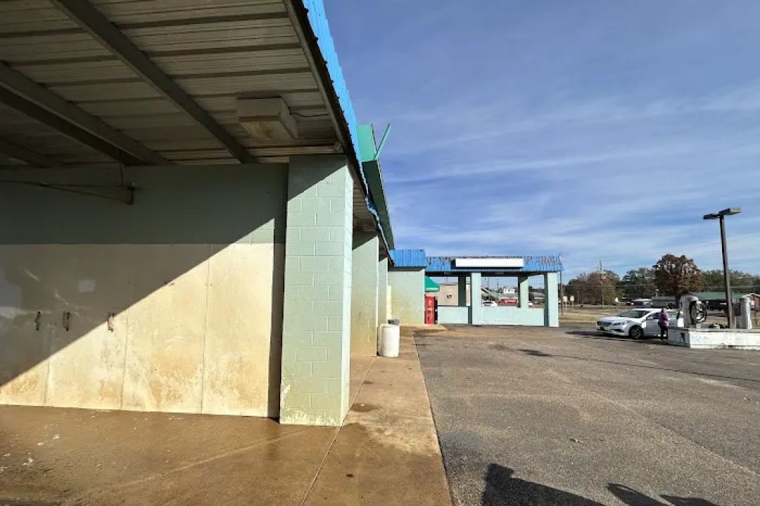 Mr. Bubbles Car Wash