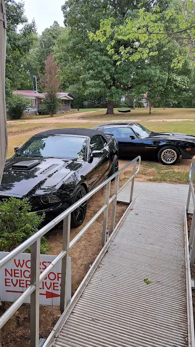 Mr. Bubbles Car Wash Picture 5