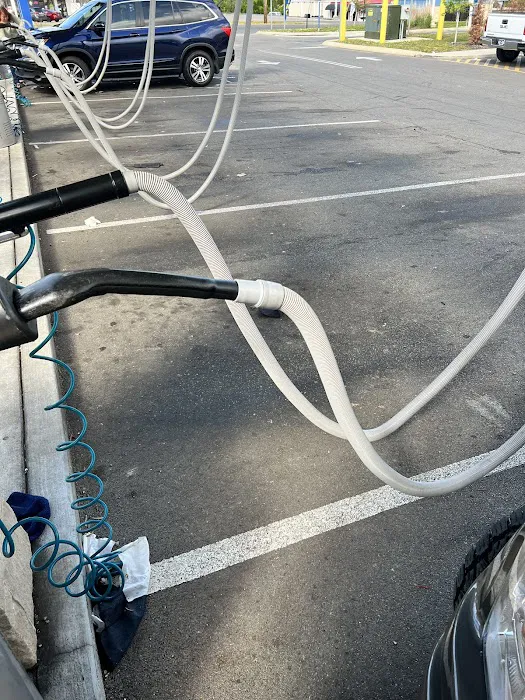 Take 5 Car Wash Picture 3