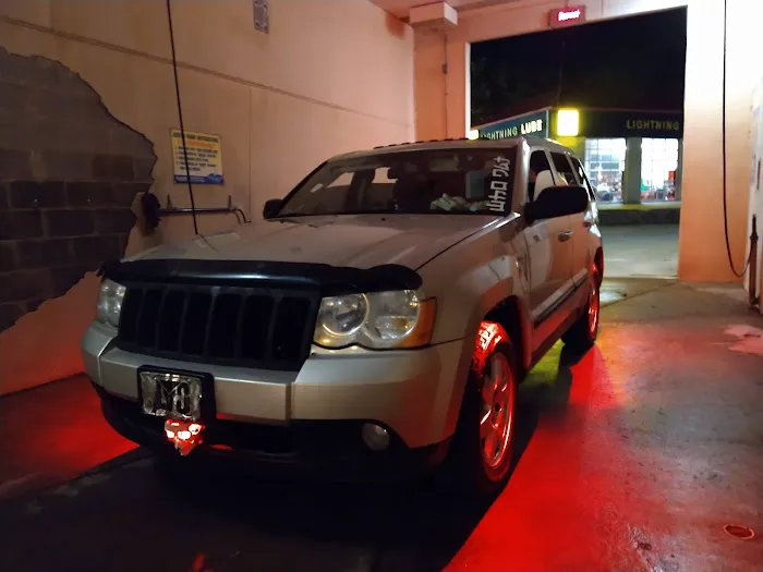 Big Kahuna Car Wash - Columbia Picture 3