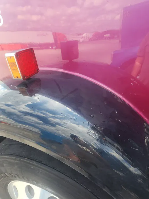 Truck Wash at Love's Travel Stops Picture 4