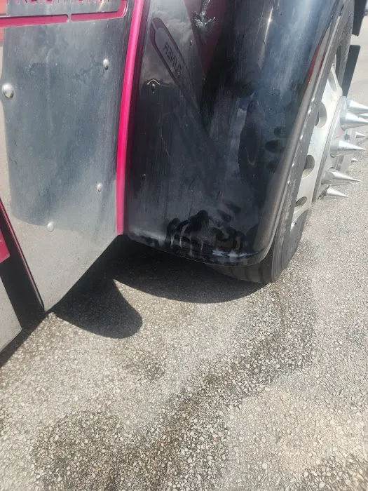 Truck Wash at Love's Travel Stops Picture 5