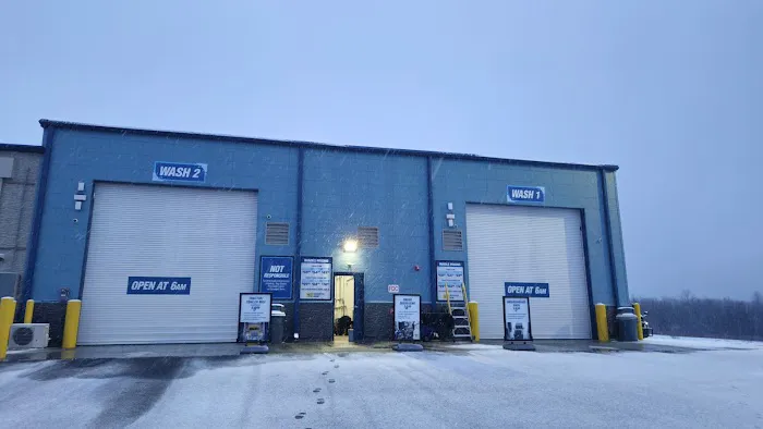 Truck Wash at Love's Travel Stops Picture 10