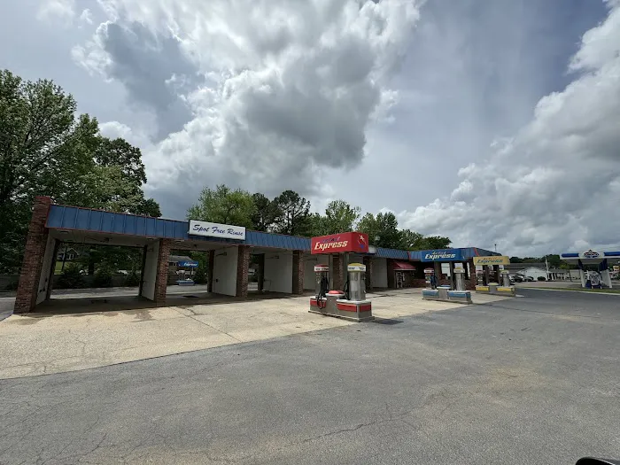 Legacy Car Wash Picture 5