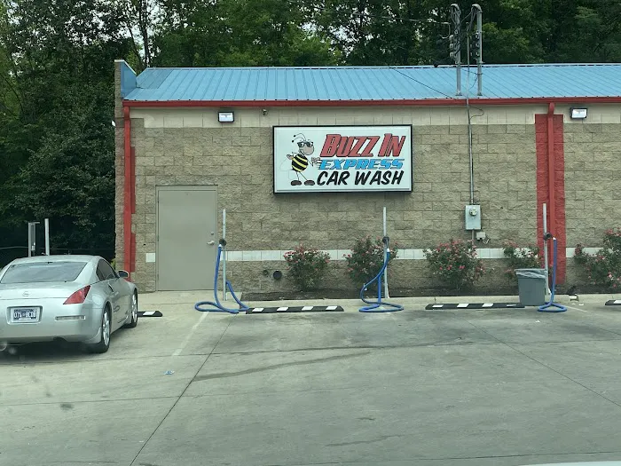 Buzz In Express Car Wash Picture 1
