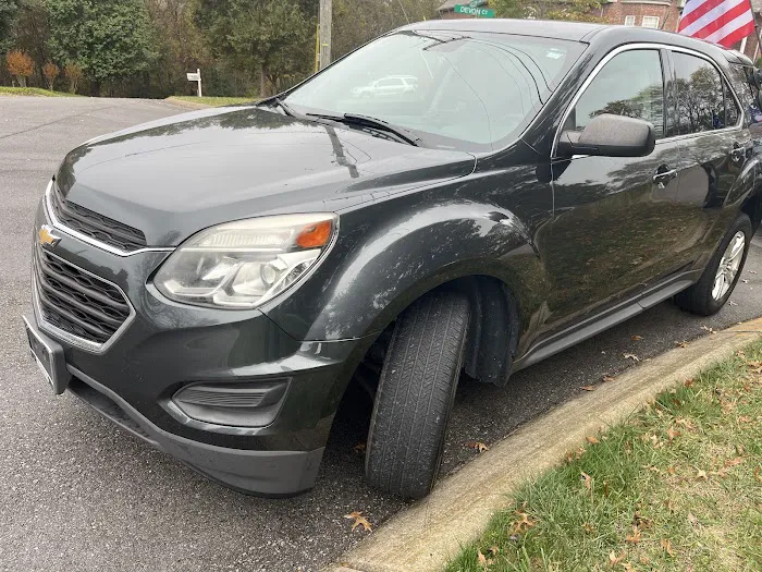 Whistle Express Car Wash Picture 3