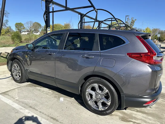 Whistle Express Car Wash Picture 10