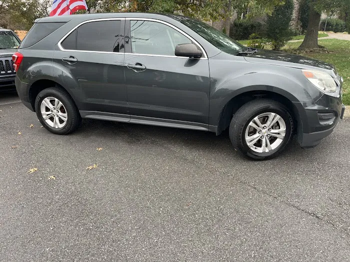 Whistle Express Car Wash Picture 4