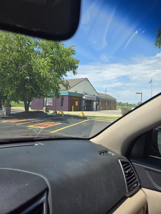 Safari Car Wash Picture 4