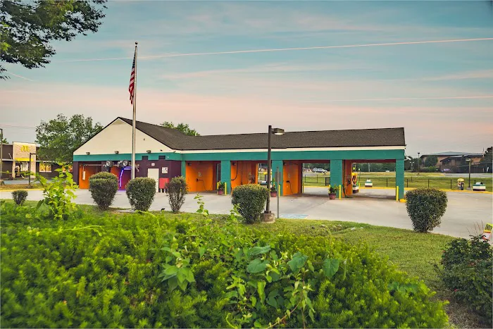 Safari Car Wash Picture 7