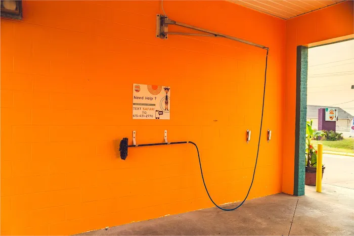 Safari Car Wash Picture 1