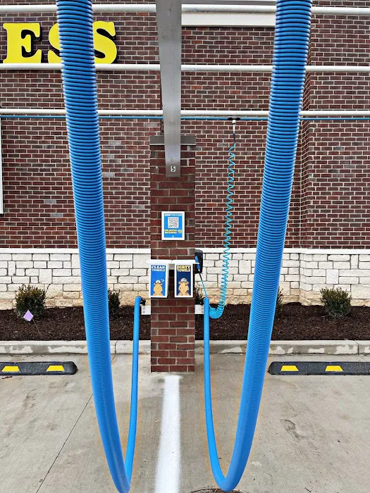 Camel Express Car Wash Picture 8