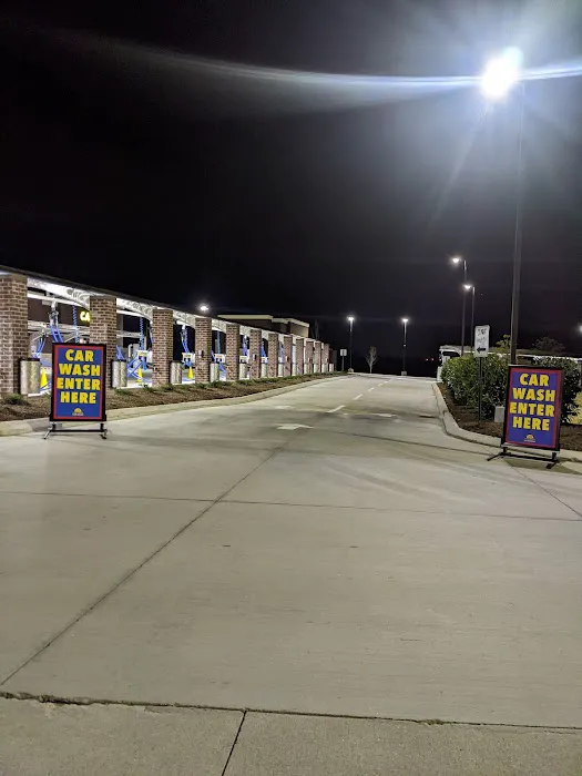 Camel Express Car Wash Picture 5