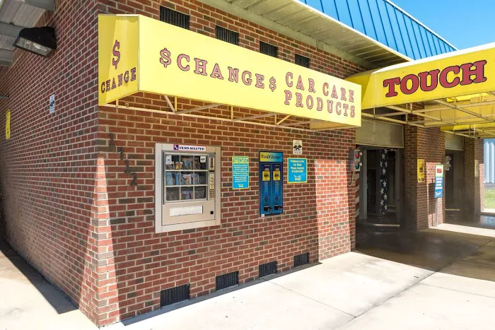 The Gallatin Carwash Picture 1