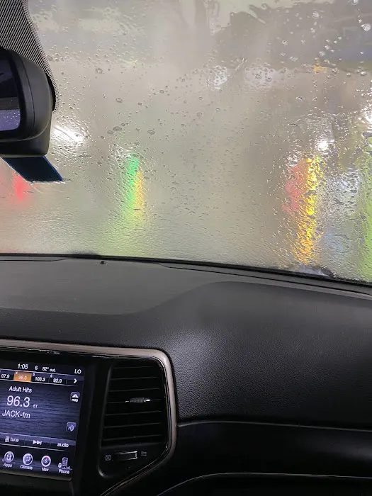 Screaming Eagle Express Car Warsh Picture 7