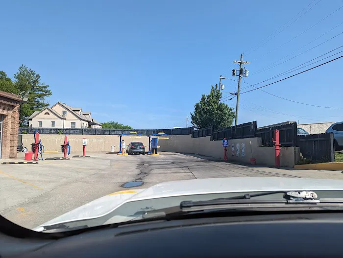 Screaming Eagle Express Car Warsh Picture 6