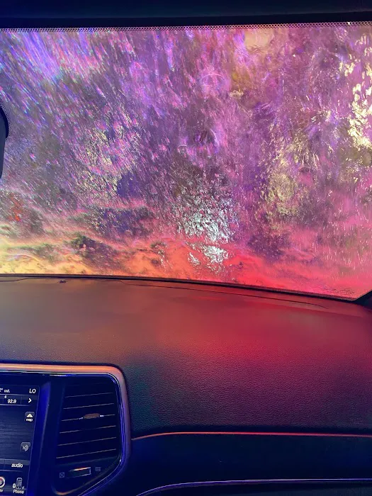 Screaming Eagle Express Car Warsh Picture 8