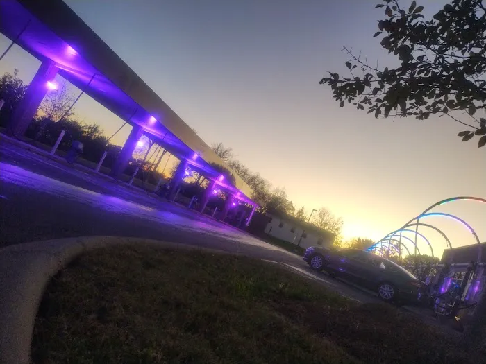 Wash N' Roll Car Wash - Gallatin, TN (615 Nashville Pike) Picture 9