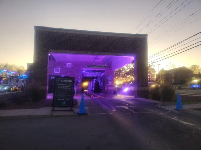 Wash N' Roll Car Wash - Gallatin, TN (615 Nashville Pike) Picture 2