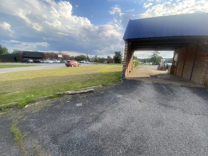 Starlit Car Wash Picture 1