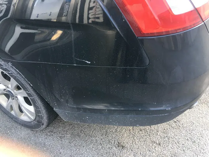 Wash-N-Shine Carwash Picture 7