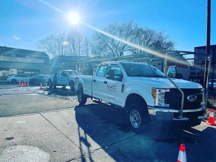 HAND Car Wash Picture 8