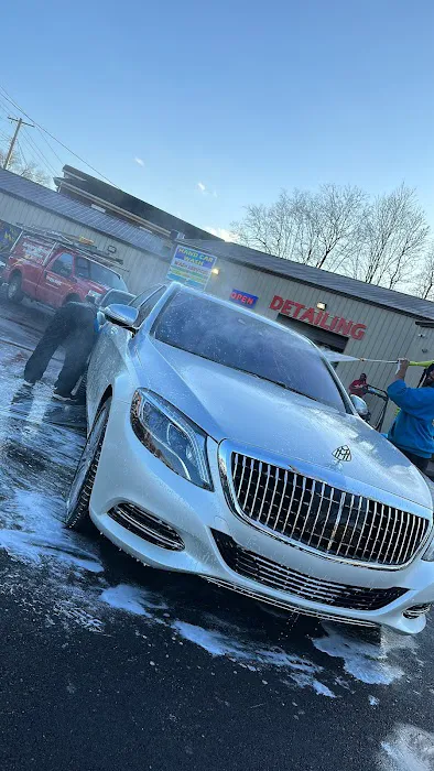 HAND Car Wash Picture 7