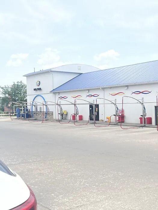 Zips Car Wash Picture 2