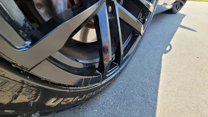 Zips Car Wash Picture 7