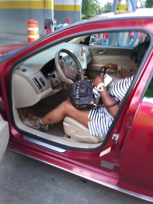 Crystal Clean Car Wash Picture 3