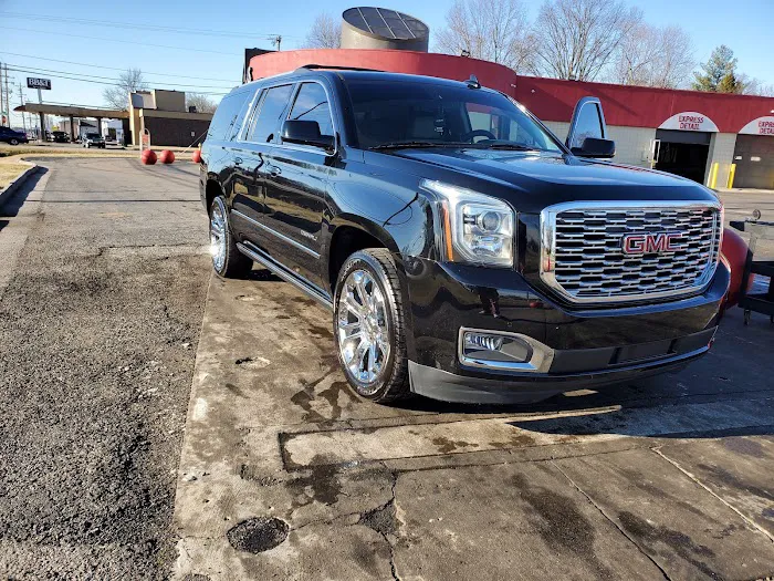 Whistle Express Car Wash Picture 3