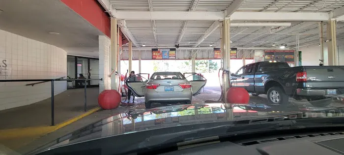 Whistle Express Car Wash Picture 8