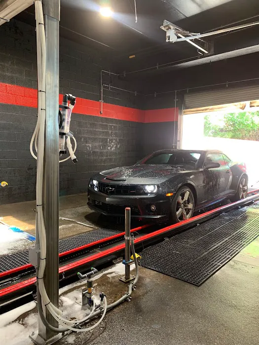 Whistle Express Car Wash Picture 7