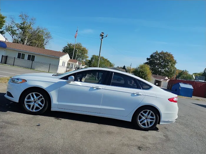 Gilmore Car Wash Picture 4