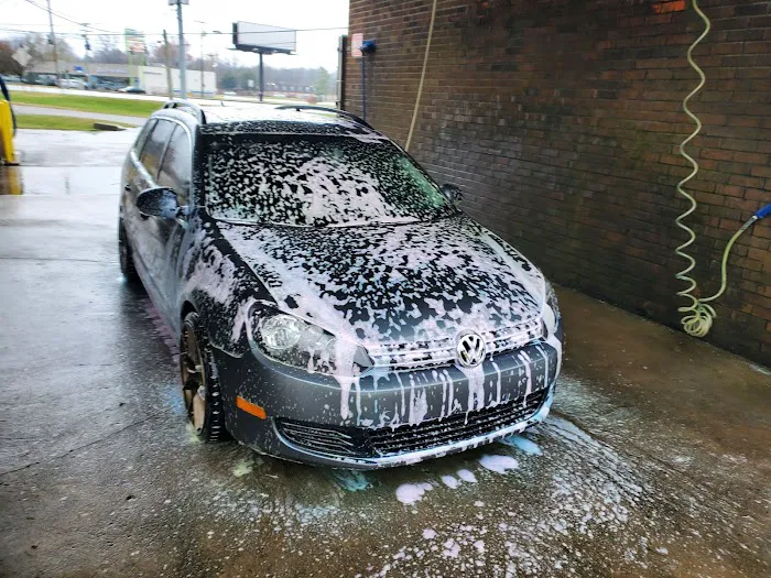 Magic Sparkle Automatic and Self-Serve Car Wash Picture 2