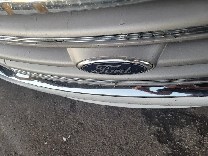 Magic Sparkle Automatic and Self-Serve Car Wash Picture 3