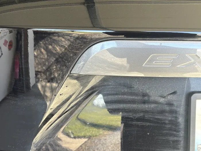 Thoroughbred Express Auto Wash Picture 1