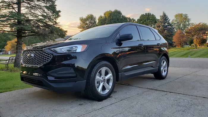 Bowtie Express Car Wash Picture 3