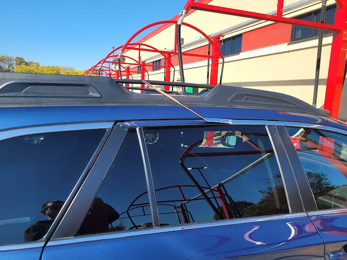 Zips Car Wash Picture 3